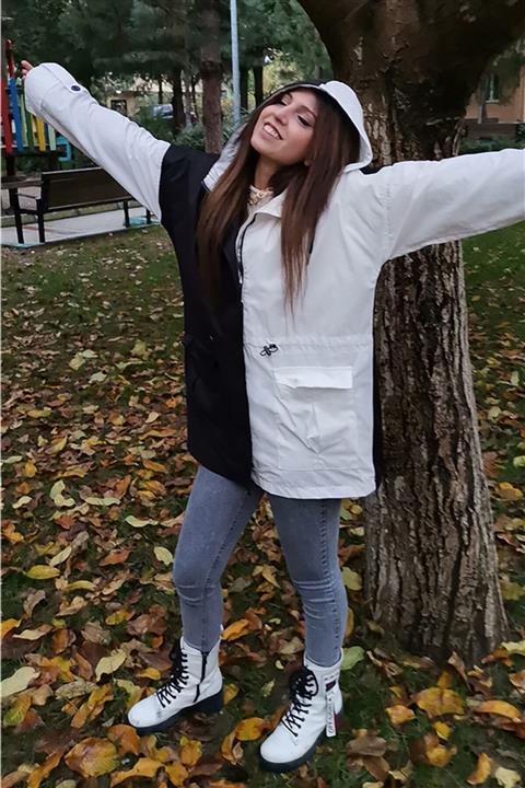 Moda Likya Kadın Kapüşonlu Sırt Yazılı Çift Renk Yağmurluk