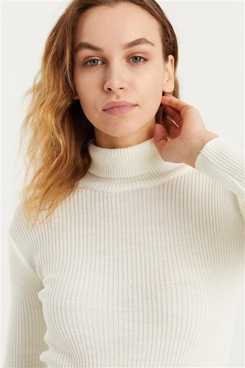 Mosayc Kadın Beyaz Boğazlı Triko Kazak