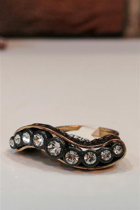 Esra Pamir Elmas Montür 9 Taş Yüzük