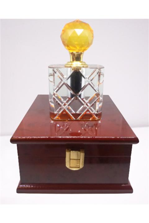 musk istanbul Kabe Örtüsü Esansı Ağac Kutulu 10ml Kristal Şişede