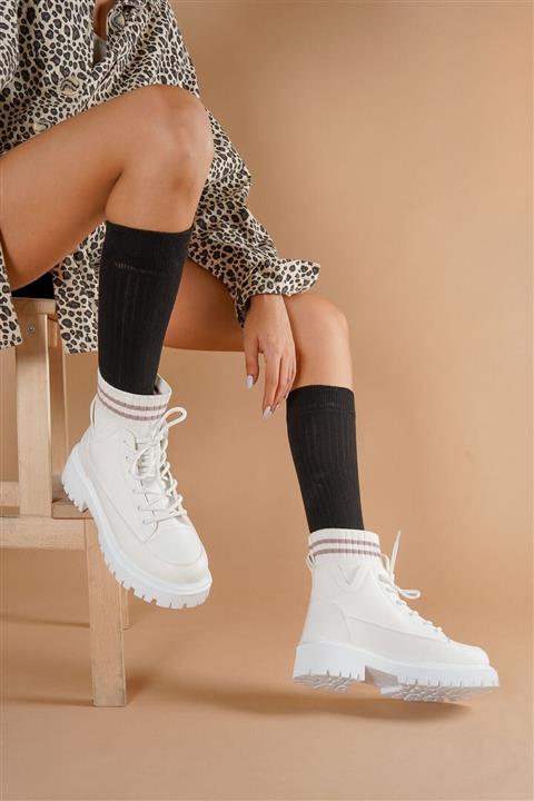 DİVOLYA Beyaz Üstü Triko Detaylı Günlük Bot