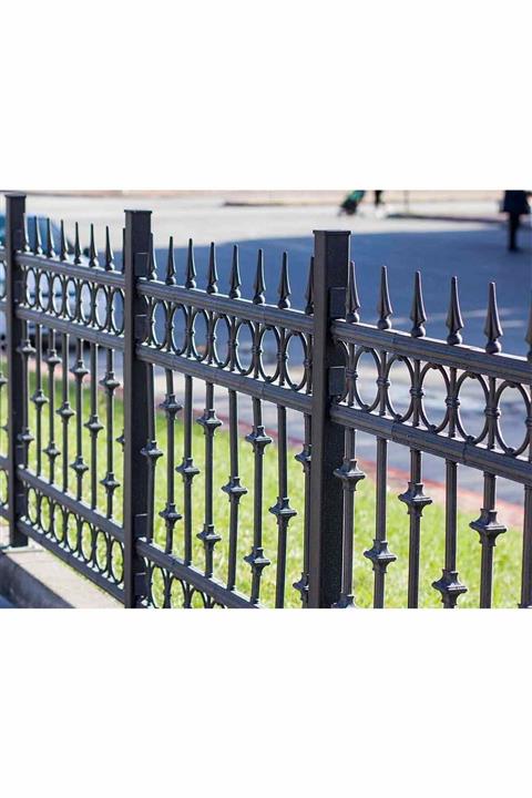 Evim Ferforje Metal Ayaklı Pvc Bahçe Çiti 80 Cm 2 Adet