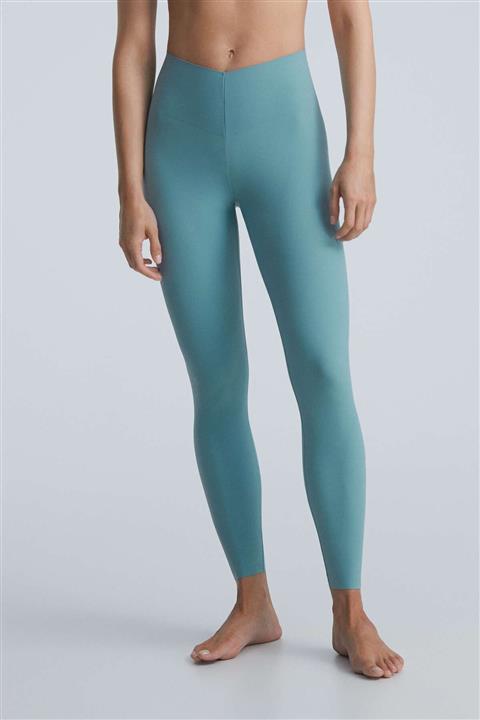 Oysho Light Touch Tayt