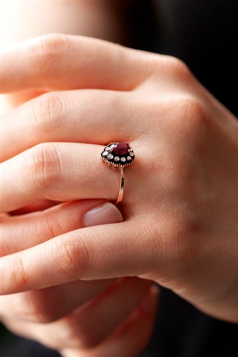 Cenova Kuyumculuk 0.14 Ct Elmas 0.59 Ct Yakut Taşlı Elmas Yüzük