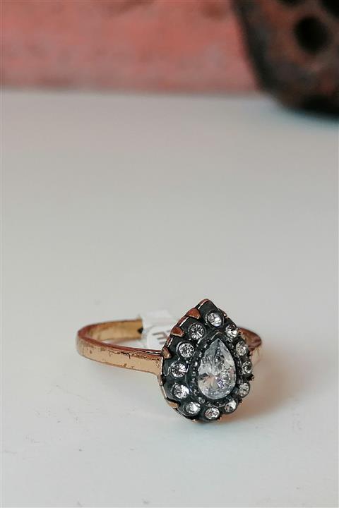 Esra Pamir Elmas Montür Damla Yüzük