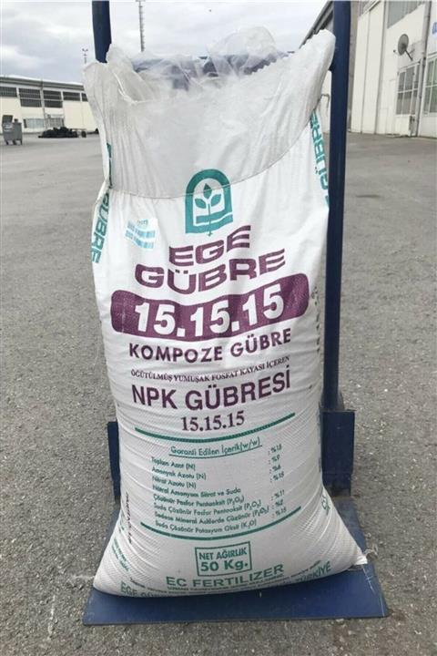 Ege Gübre 15.15.15 Npk Taban Süper Kompoze Gübresi (3x15) - 3 Kg