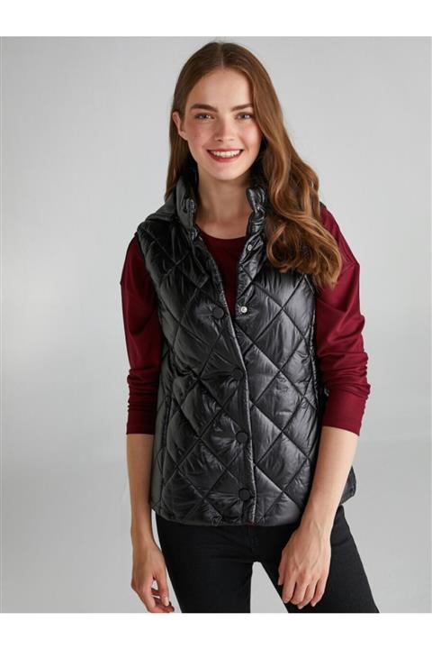 Faik Sönmez Parlak Yüzlü Kapişonlu Kapitone Yelek 63363