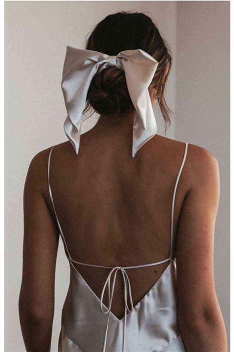 HESAPLIJET Sırt Dekolteli Uzun Saten Gecelik Elbise Beyaz -