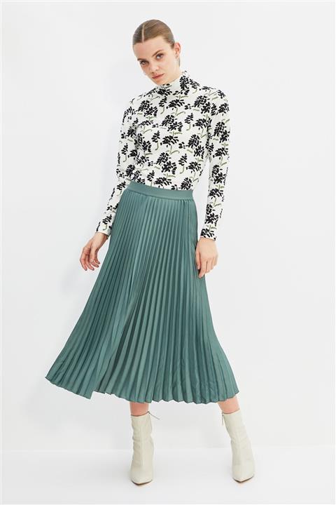 Trendyol Modest Siyah Baskılı Yarım Balıkçı Örme Tunik TCTAW22UK0042