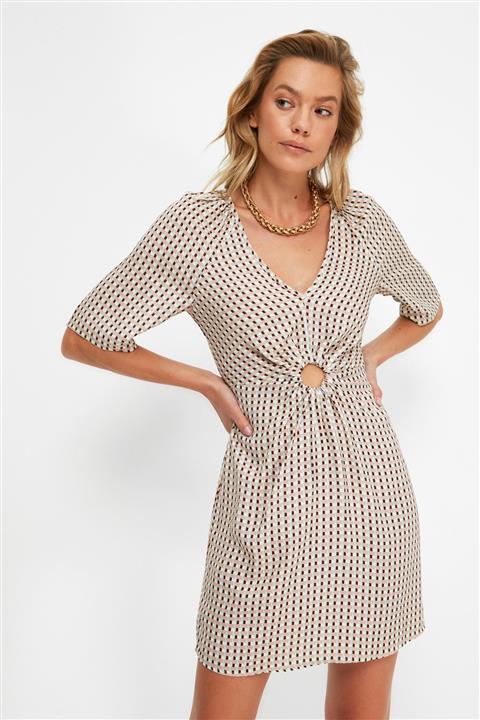 TRENDYOLMİLLA Retro Desenli Sırtı Açık Plaj Elbisesi TBESS21EL4168