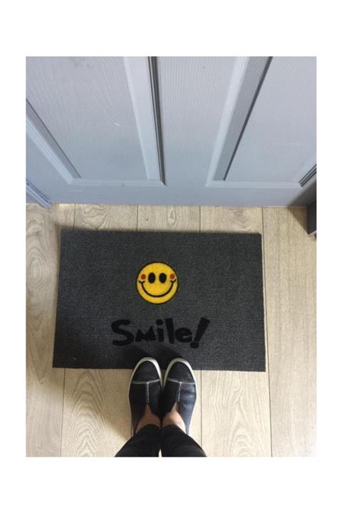 GizHome Luna Italyan Kapı Paspası 40x60 Gri Smile Gülen Yüz