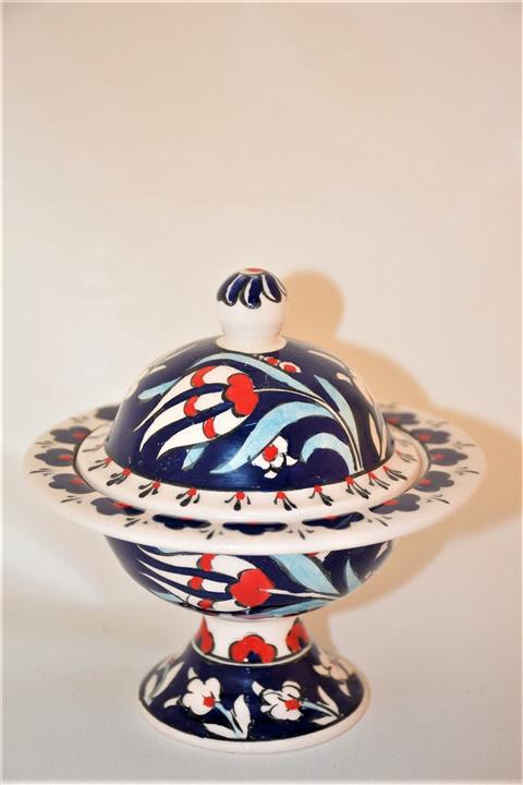 Toprak Çini Ve Seramik Seramik Küçük Ayaklı Şekerlik El Işi