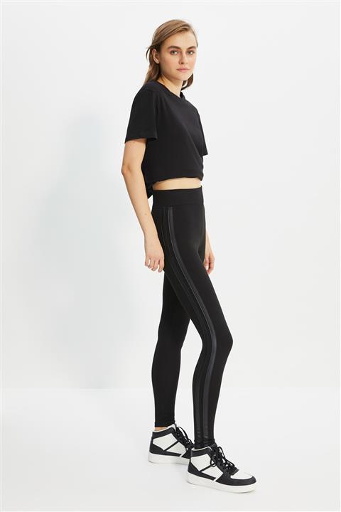 TRENDYOLMİLLA Siyah Şeritli Örme Tayt TWOAW21TA0097