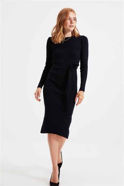 TRENDYOLMİLLA Lacivert Kuşaklı Triko Elbise TWOAW22EL0009