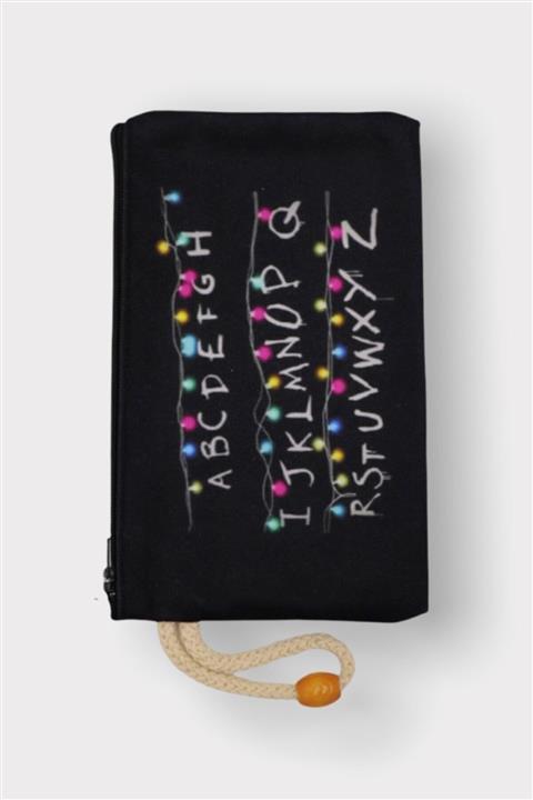 Trendimsin Stranger Things Yatay Harfli Bez Kalemlik Cüzdan