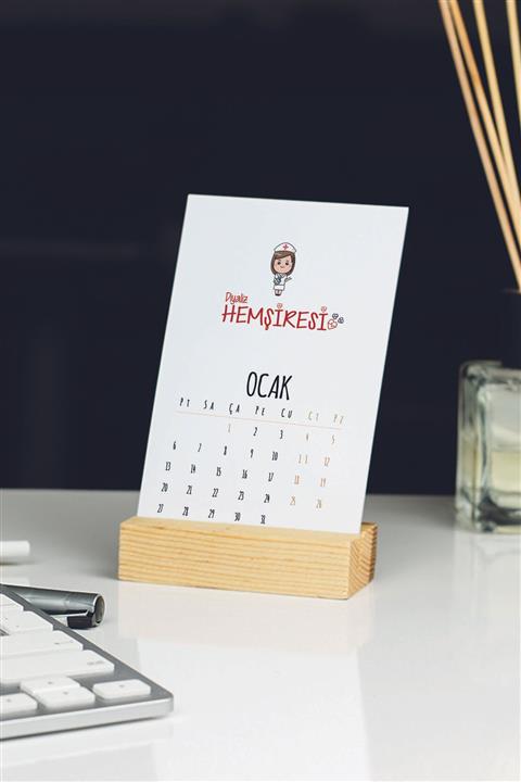 Hediyelen 2022 Diyaliz Hemşiresi Masa Takvimi