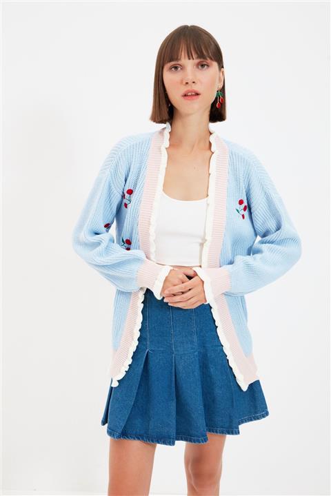 TRENDYOLMİLLA Mavi Nakışlı Triko Hırka TWOAW21HI0628