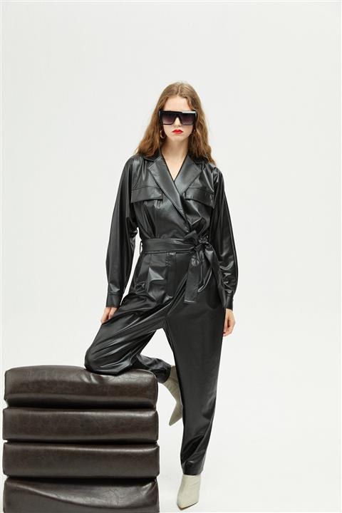 rue. Siyah Deri Görünümlü Tulum