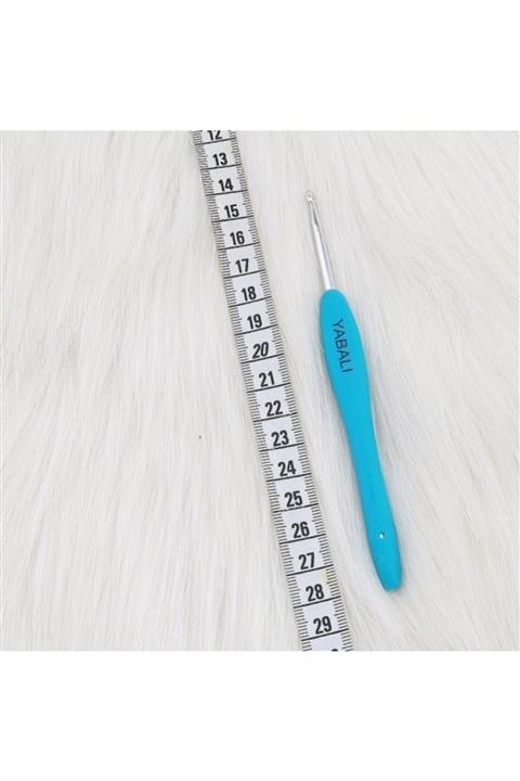 Yabalı 3 Numara Plastik Saplı Tığ