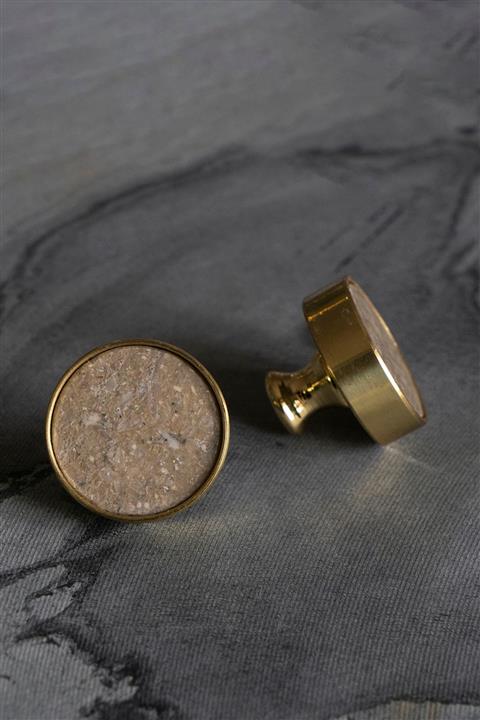 mobilyatakısı Rustik Yeşil Mermer Kulp Tekli Kararmaz Pirinç Ayak Ve Çerçeveli El Yapımı Çapı 30 Mm