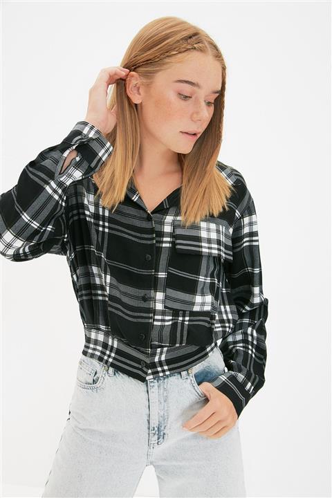 TRENDYOLMİLLA Siyah Cepli Gömlek TWOAW22GO0387