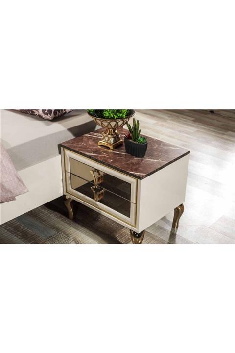 İpek Estella Komodin