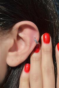 Scarves&Accessories Gümüş Renkli Zirkon Taşlı Tragus Piercing