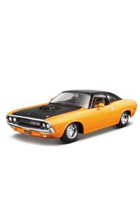 Maisto Design 1:24 1970 Dodge Challenger Rt /