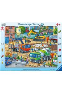 RAVENSBURGER 24 Parça Çerçeveli Puzzle Şantiyede 051427