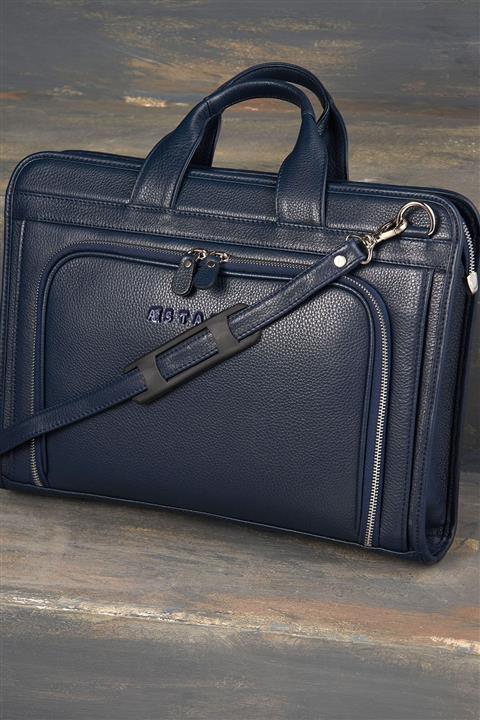 A STAFF Hakiki Deri Lacivert Laptop (14 Inç Için) Ve Evrak Çantası 39cm X 28cm X 10 Cm Stff0165
