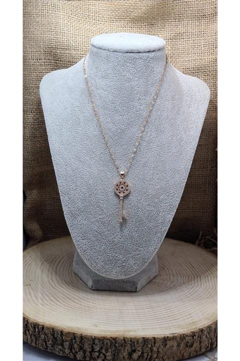 Sunny Accessories Kadın Anahtar Figurlü Çelik Kolye