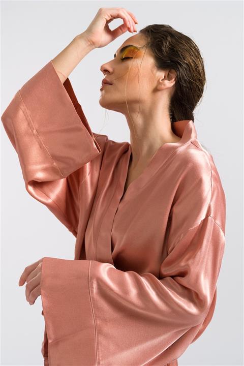 HOELO Pudra Saten Kısa Kimono