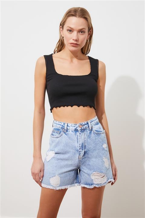 TRENDYOLMİLLA Mavi Yırtık Detaylı Denim Şort TWOSS21SR0465