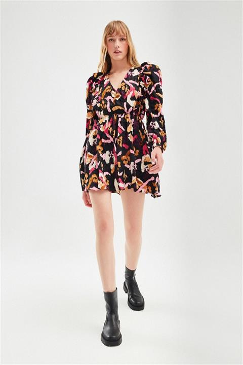 Quzu Fırfırlı V Yaka Elbise Siyah