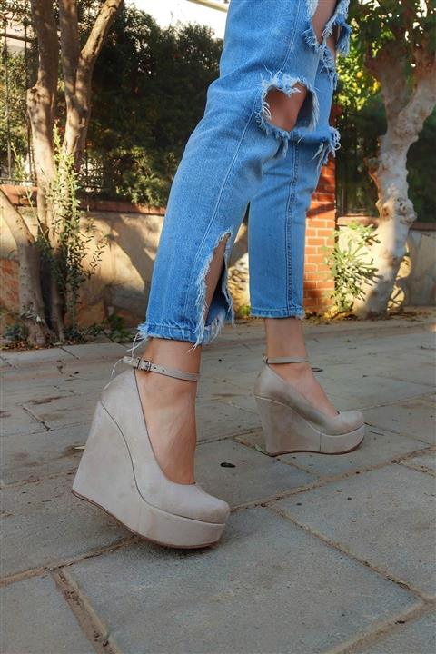 salsar Pihu Ten Süet Dolgu Topuklu Bot