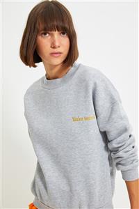 TRENDYOLMİLLA Gri Nakışlı Basic Örme Şardonlu Sweatshirt TWOAW21SW1061