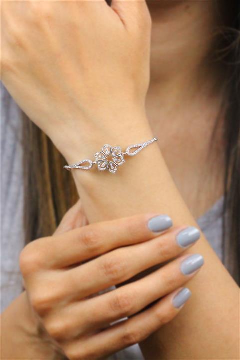 Artuklu Telkari 925 Ayar Saf Gümüş Rodyum Kaplama Yıldız Çiçeği Model Zirkon Taşlı Trend Model Bileklik