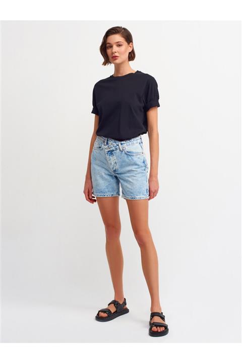 Dilvin Kadın Mavi Asimetrik Açık Renk Şort 4375