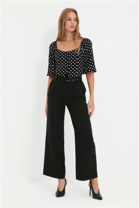 TRENDYOLMİLLA Siyah Petite Kemerli Pantolon TWOAW22PL0244