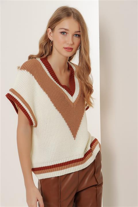 Giens Kadın Ekru V Yaka Owersize Örme Süveter