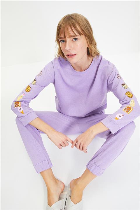 TRENDYOLMİLLA Lila Baskılı Örme Pijama Takımı THMAW22PT0263