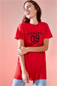 DeFacto Kadın Kırmızı Harry Potter Lisanslı Bisiklet Yaka Relax Fit Tunik Tişört V5510AZ21AU