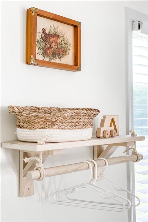 MrtAhşap Doğal Ahşaptan Yuvarlak Askılıklı Raf