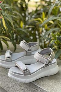 LuviShoes Kadın Lame Sandalet
