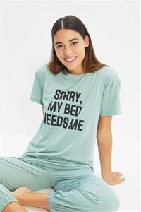 TRENDYOLMİLLA Mint Slogan Baskılı Örme Pijama Takımı THMAW22PT0201