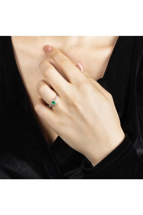 UĞURLU1974 Pırlantalı Damla Zümrüt Yüzük 0,27 Crt