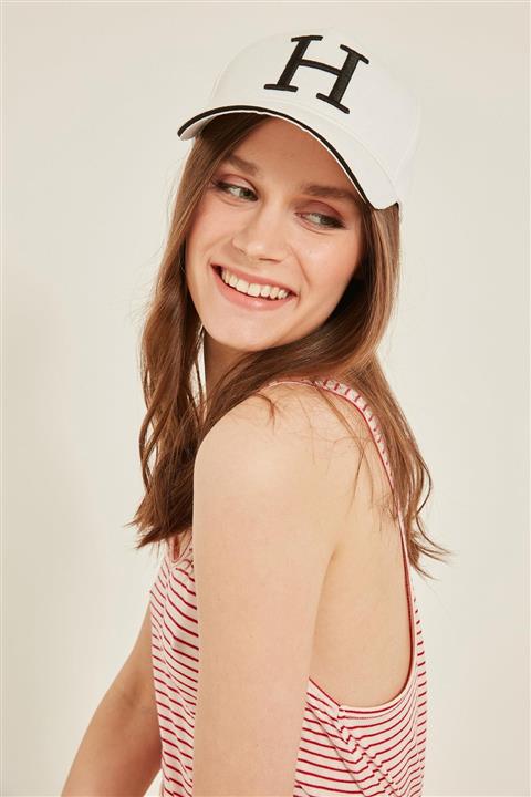 YLondon 14087 H Harfli Beyaz Kep