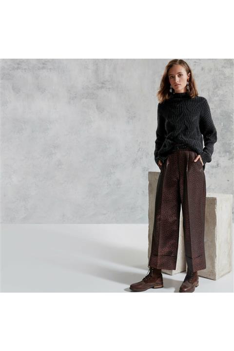 Yargıcı Kadın Bakır Kemerli Pantolon