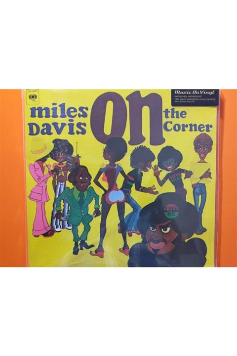 RNBW45 Miles Davis  – On The Corner