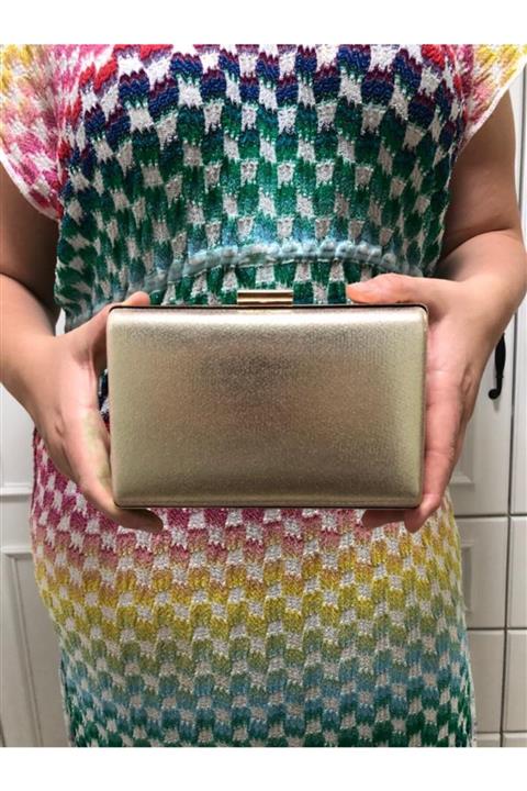 womenacs Kadın Altın Renk Sıvama Desenli Abiye Portföy Clutch Çanta